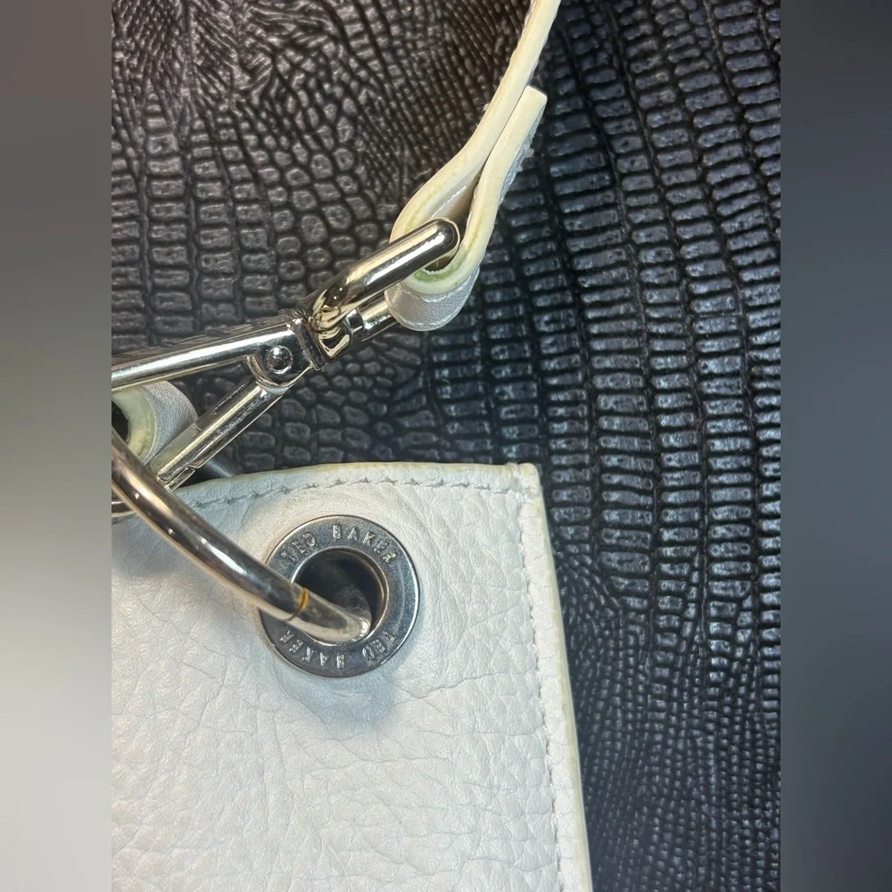 White Leather Ted Baker Crossbody Purse - Picture 6 of 11